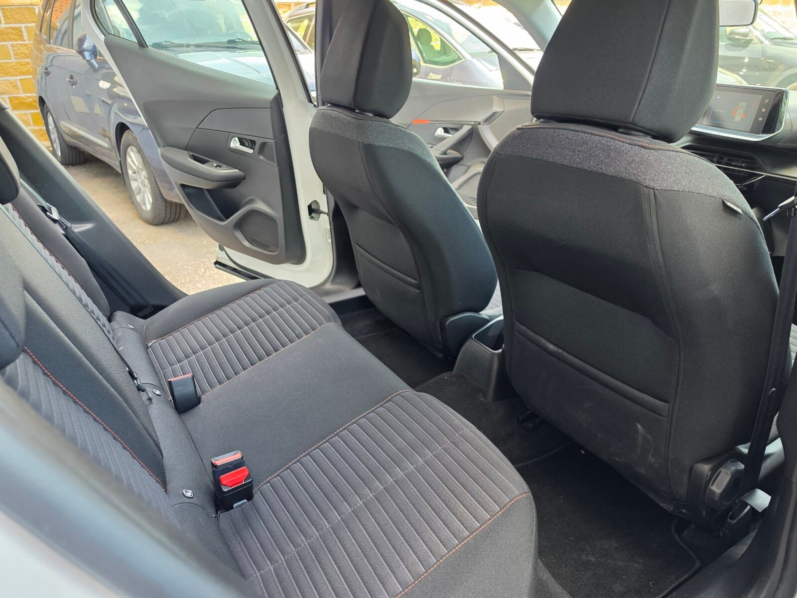 PEUGEOT 2008 Active BlueHDI 81kW (110CV) 