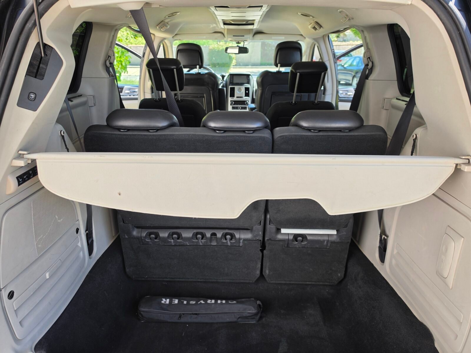CHRYSLER GRAN VOYAGER LIMITED