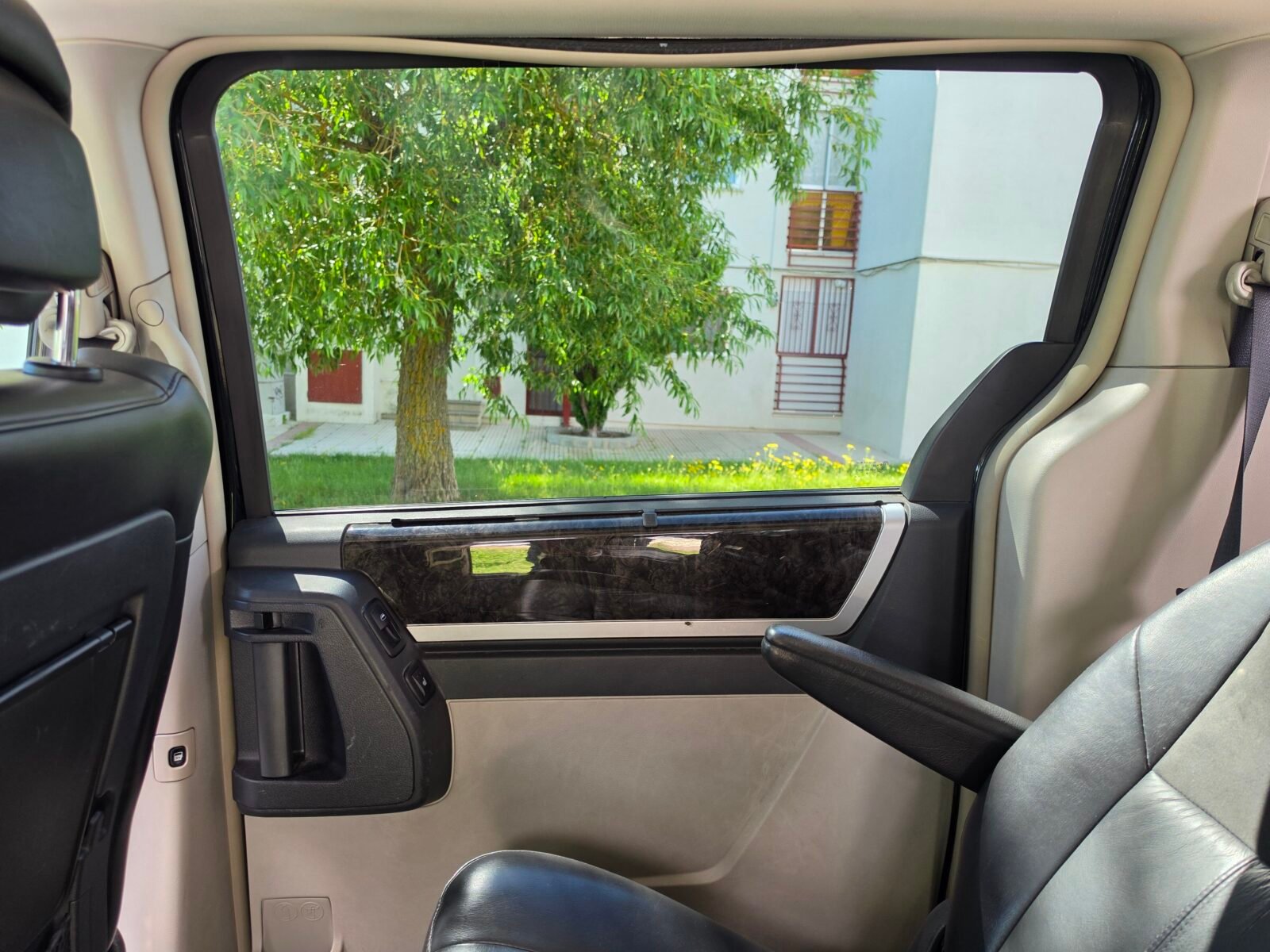 CHRYSLER GRAN VOYAGER LIMITED