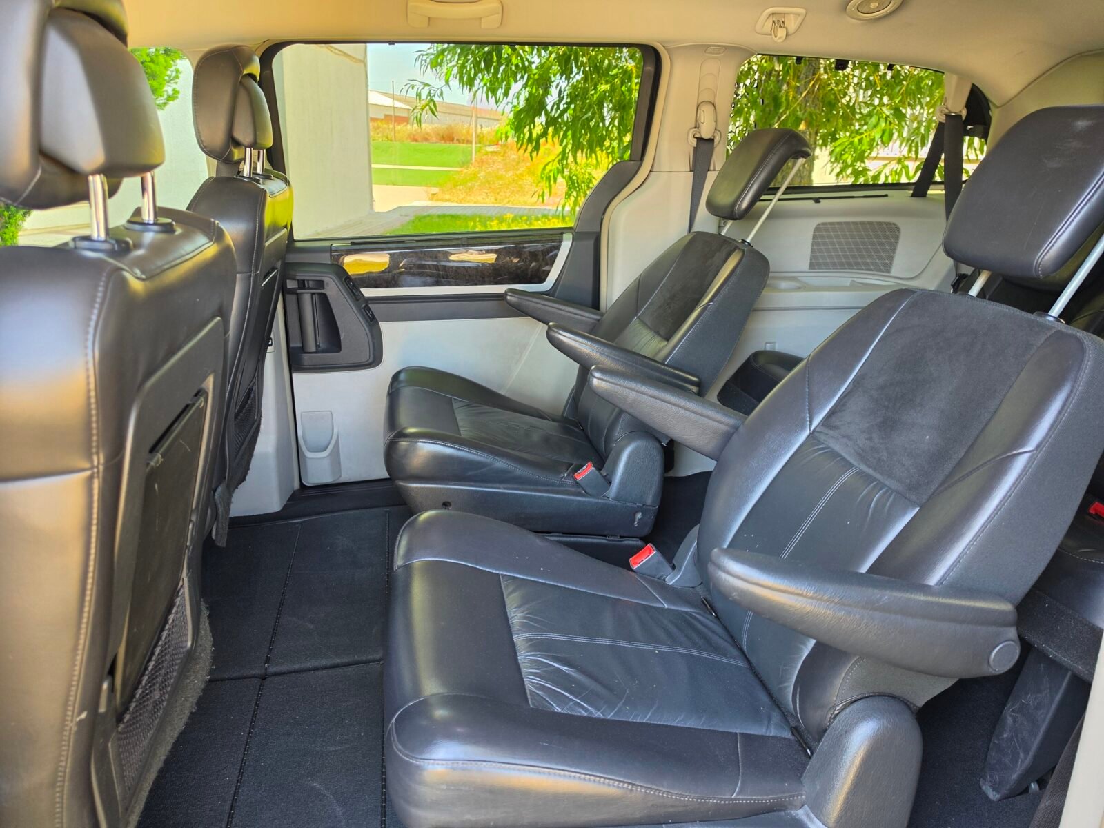 CHRYSLER GRAN VOYAGER LIMITED