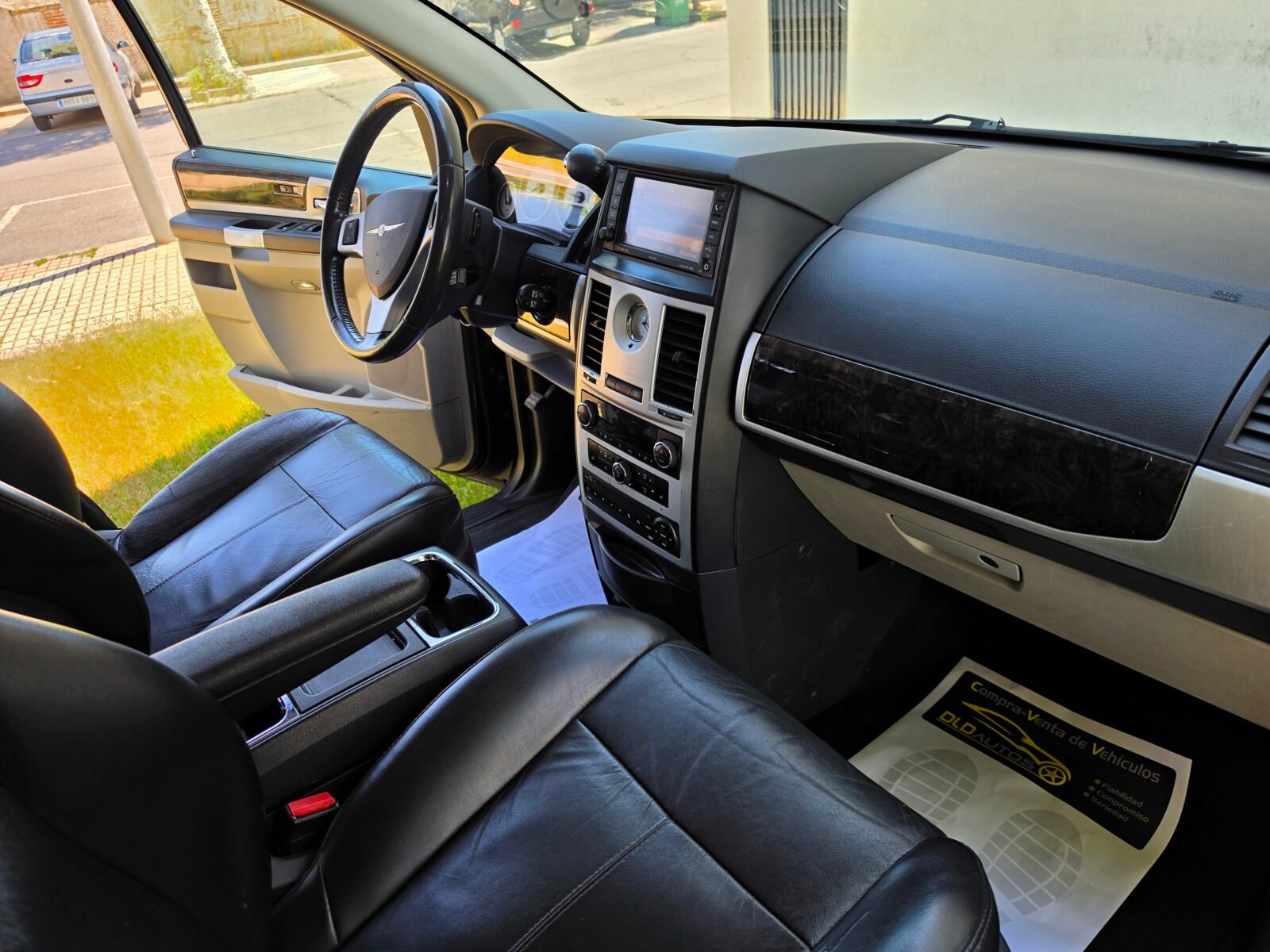 CHRYSLER GRAN VOYAGER LIMITED