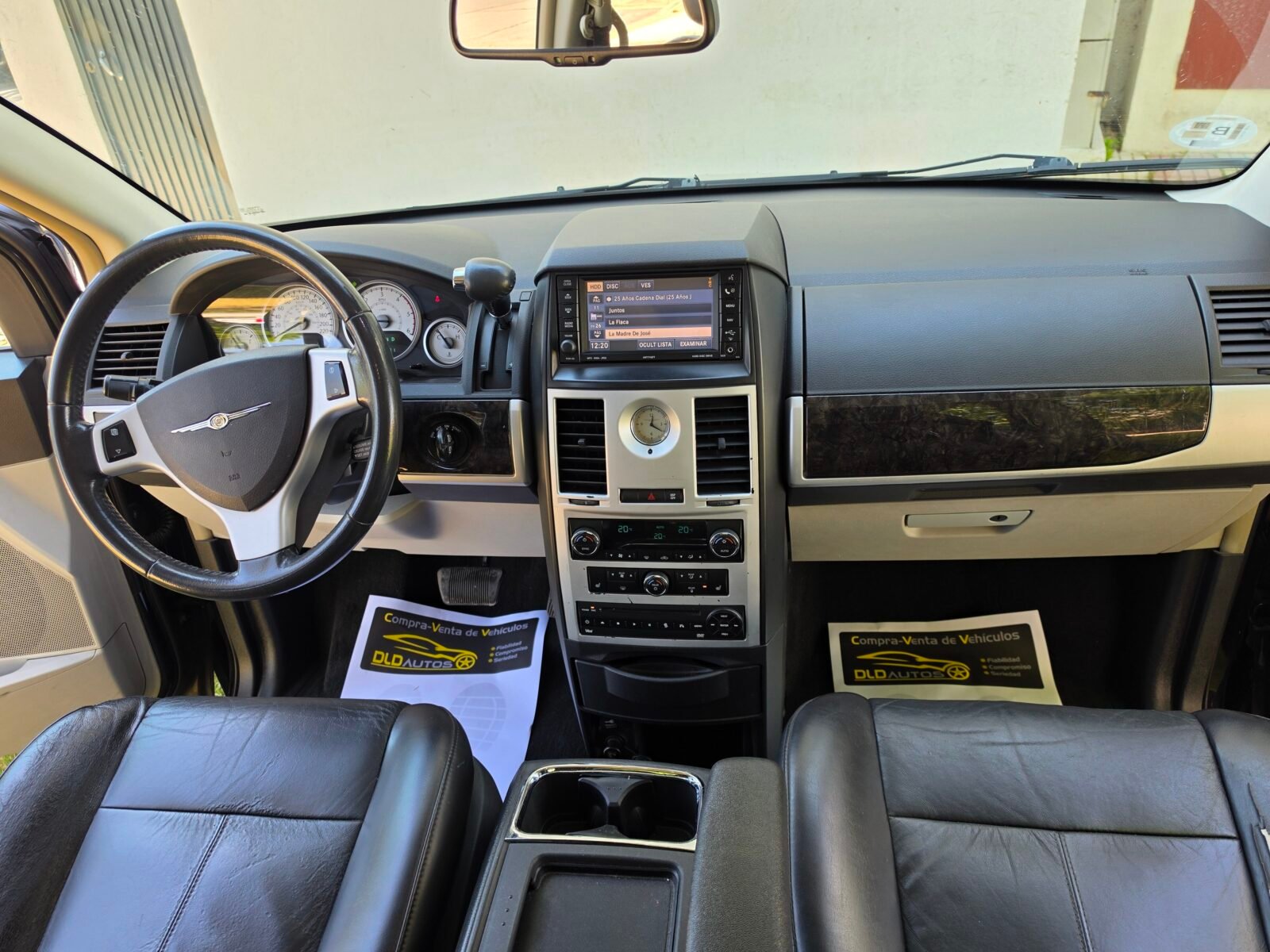 CHRYSLER GRAN VOYAGER LIMITED