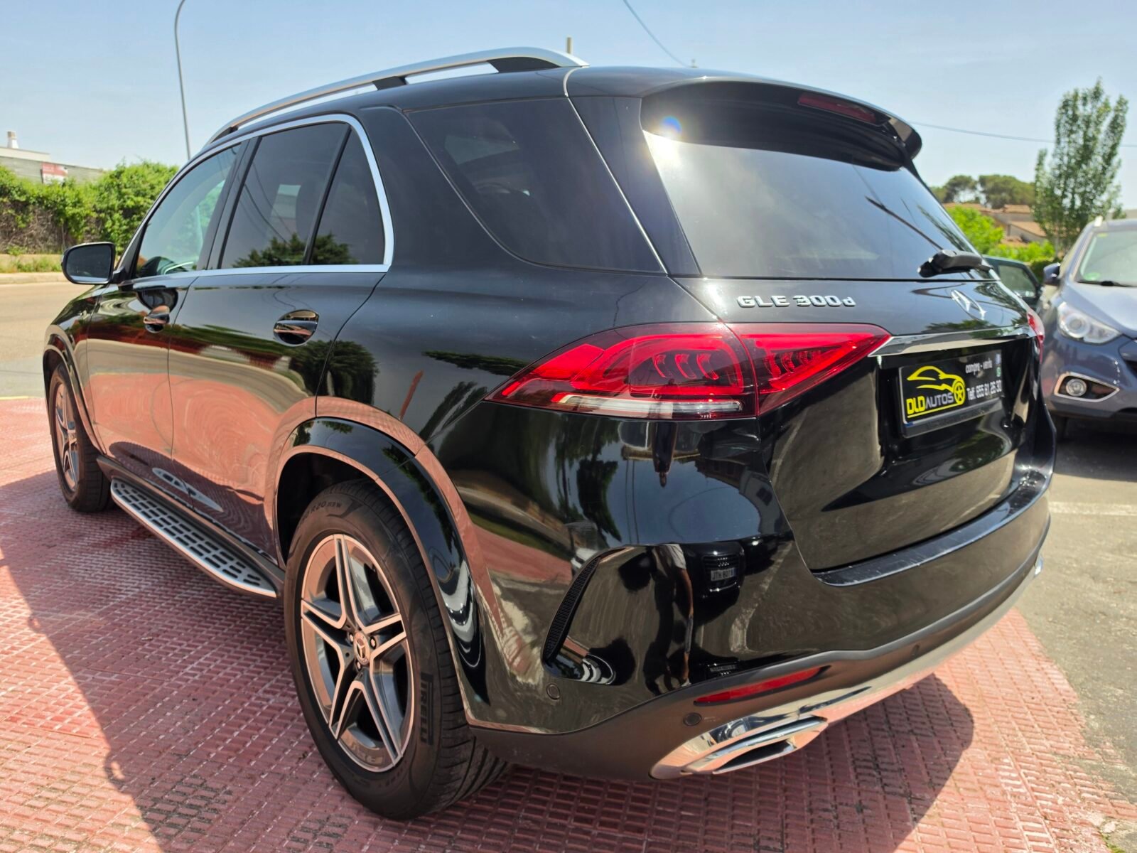 MERCEDES-BENZ GLE 300 D AMG 4 MATIC