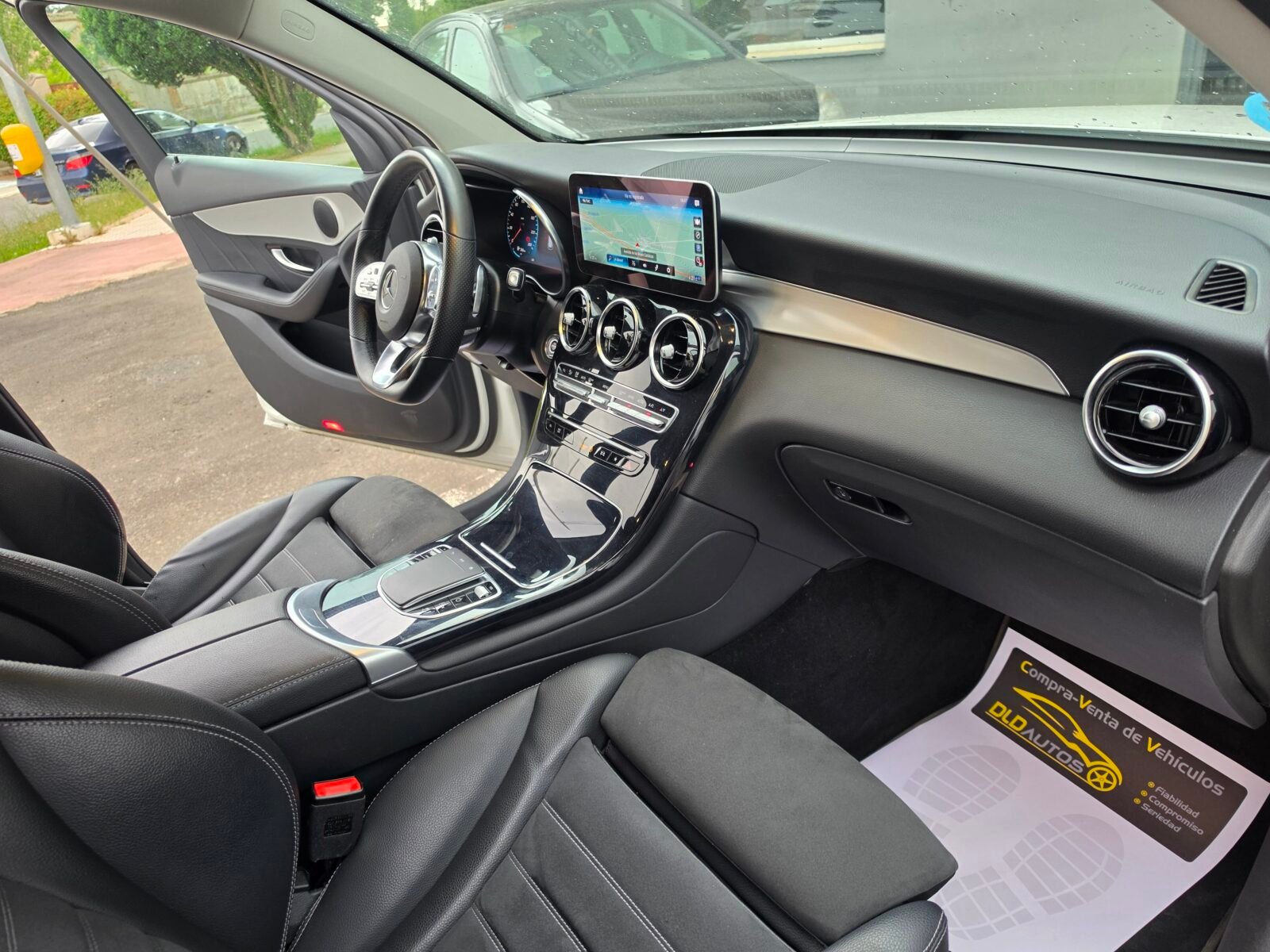 MERCEDES-BENZ GLC 200D AMG 4 MATIC