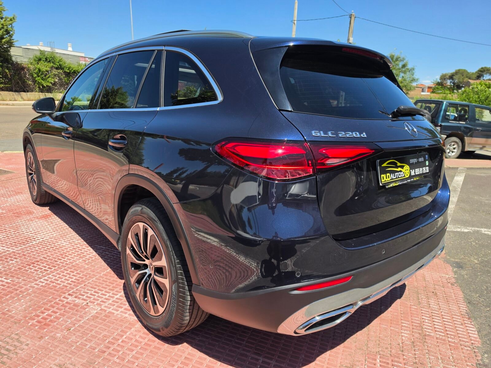 MERCEDES-BENZ GLC 220 D 4 MATIC