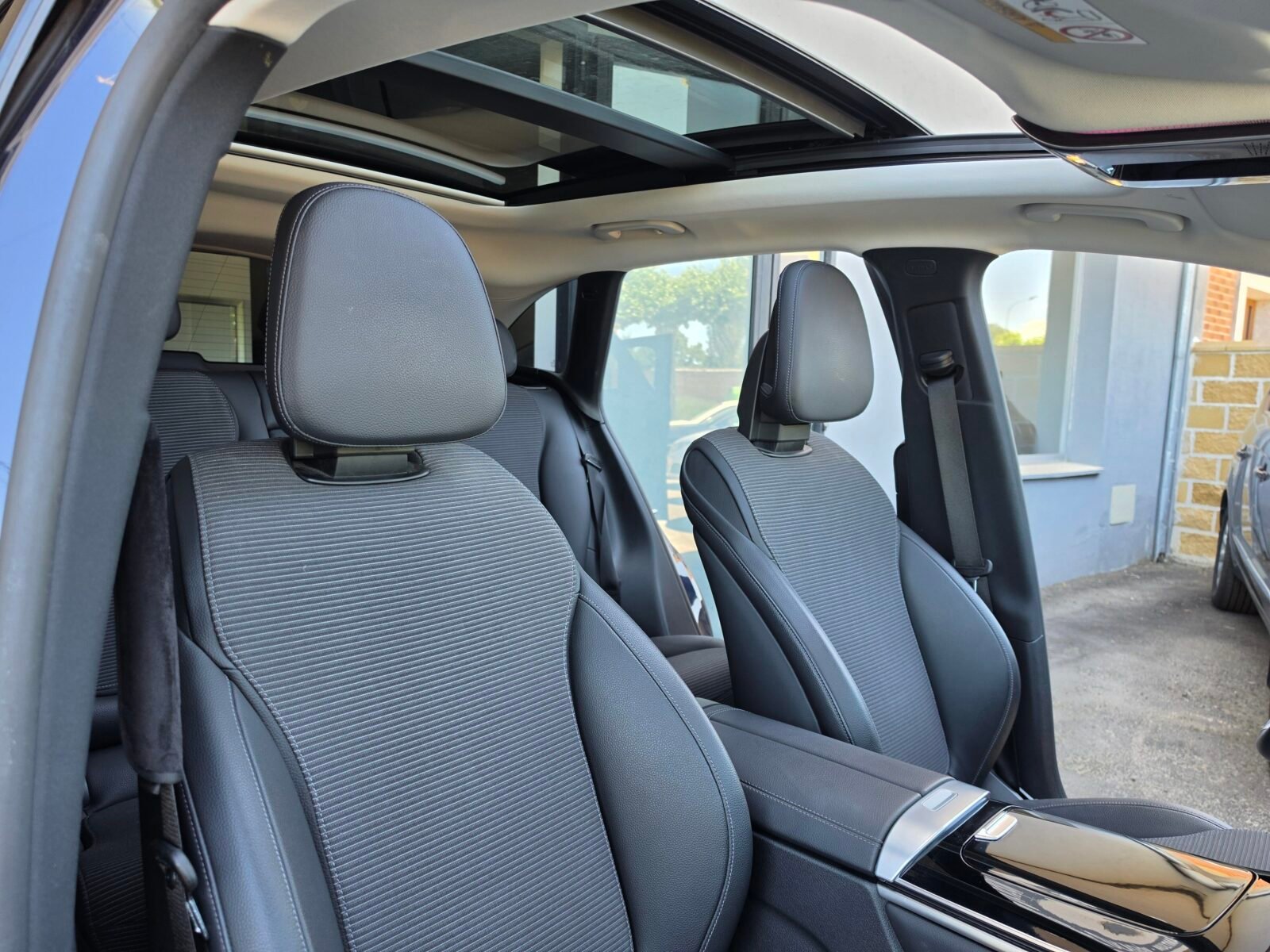 MERCEDES-BENZ GLC 220 D 4 MATIC