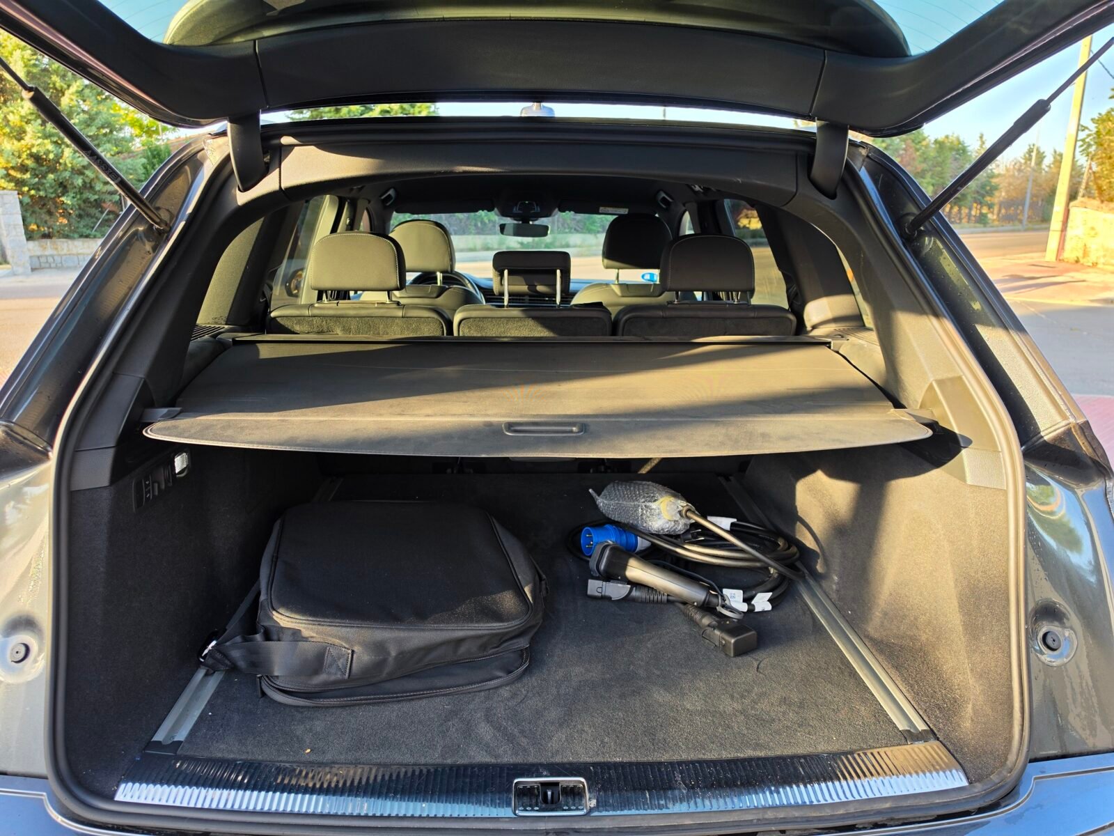 AUDI Q7 60 TFSI E S LINE