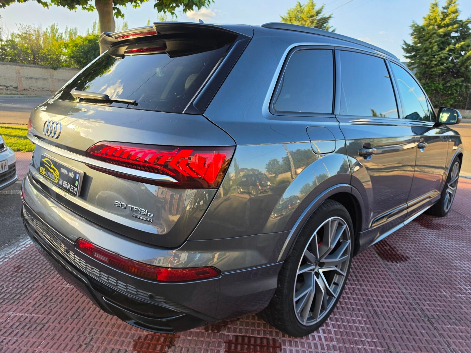 AUDI Q7 60 TFSI E S LINE