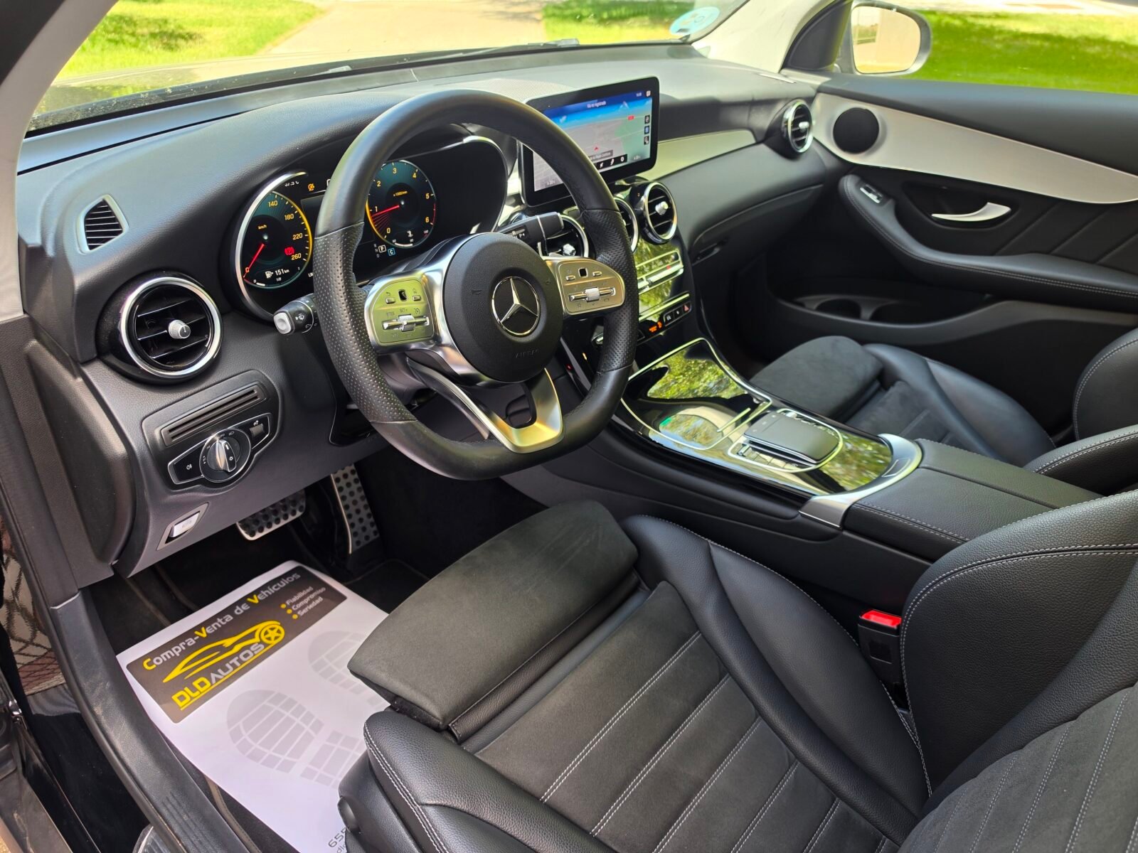 MERCEDES-BENZ GLC 220D AMG 4 MATIC