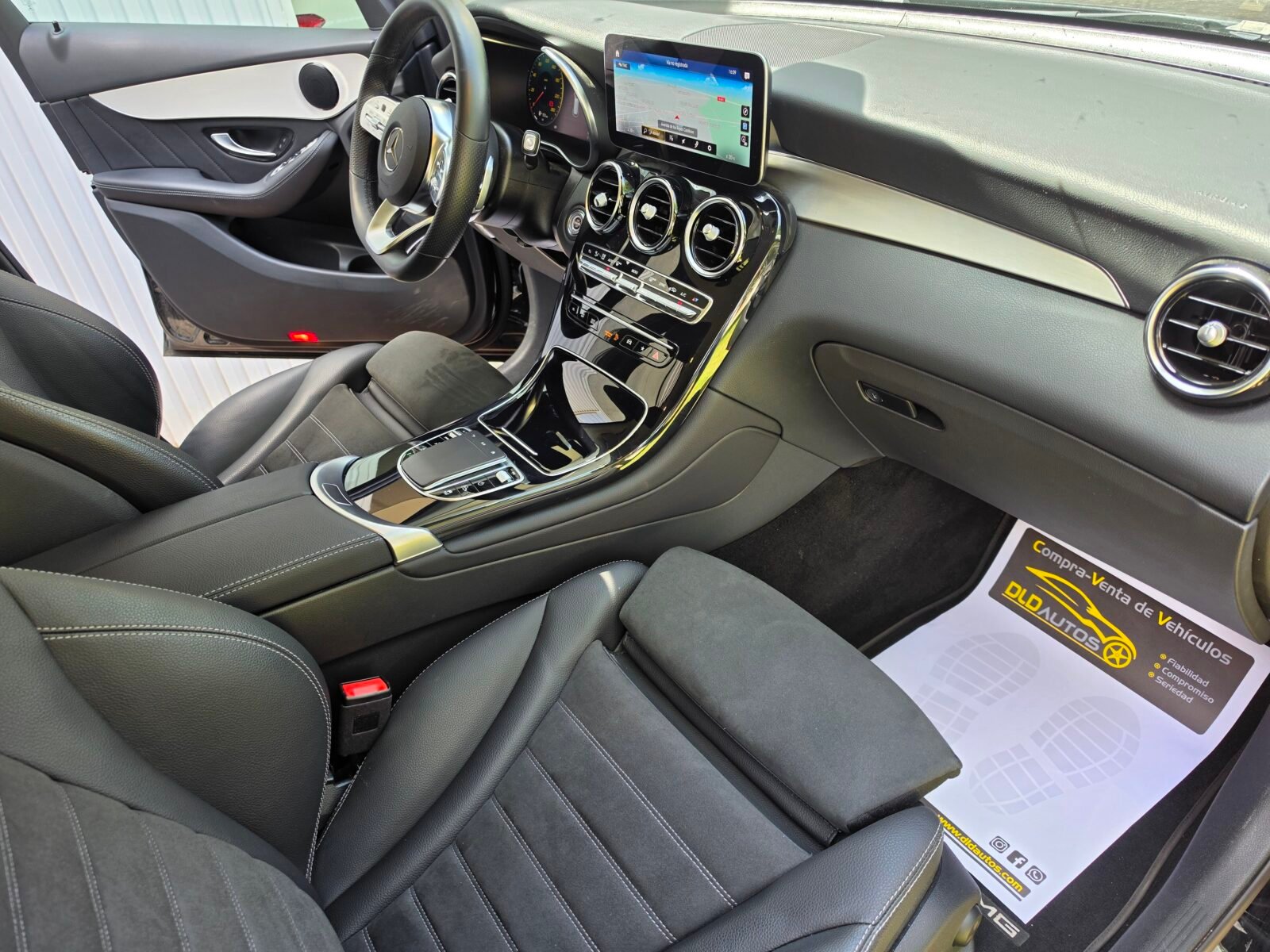 MERCEDES-BENZ GLC 220D AMG 4 MATIC