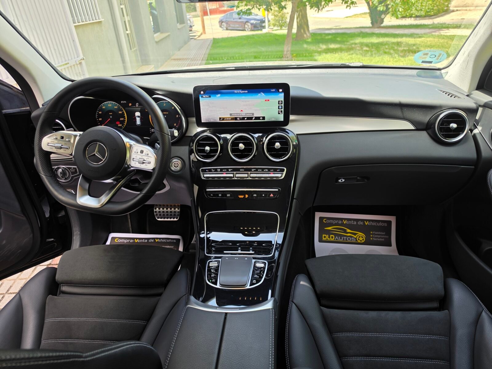 MERCEDES-BENZ GLC 220D AMG 4 MATIC