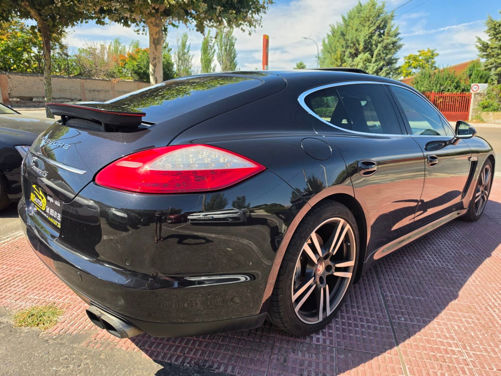 PORSCHE Panamera 4S