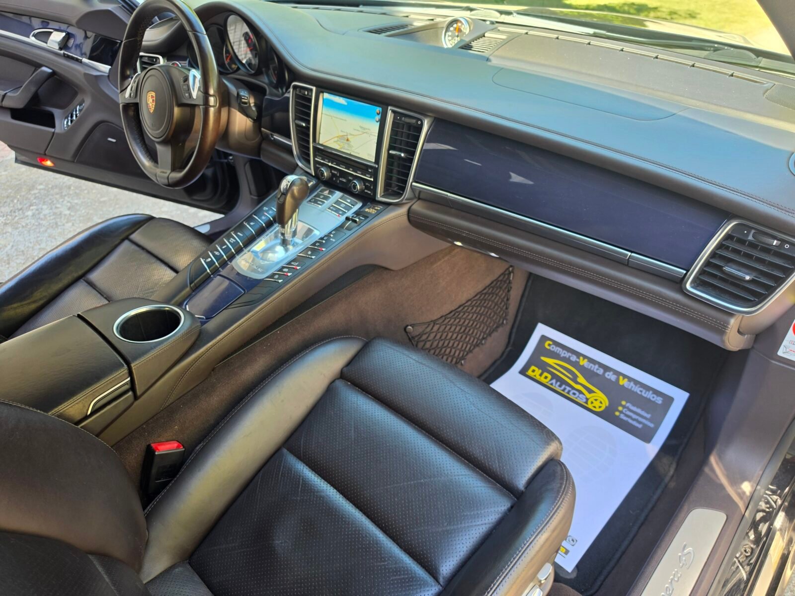PORSCHE Panamera 4S