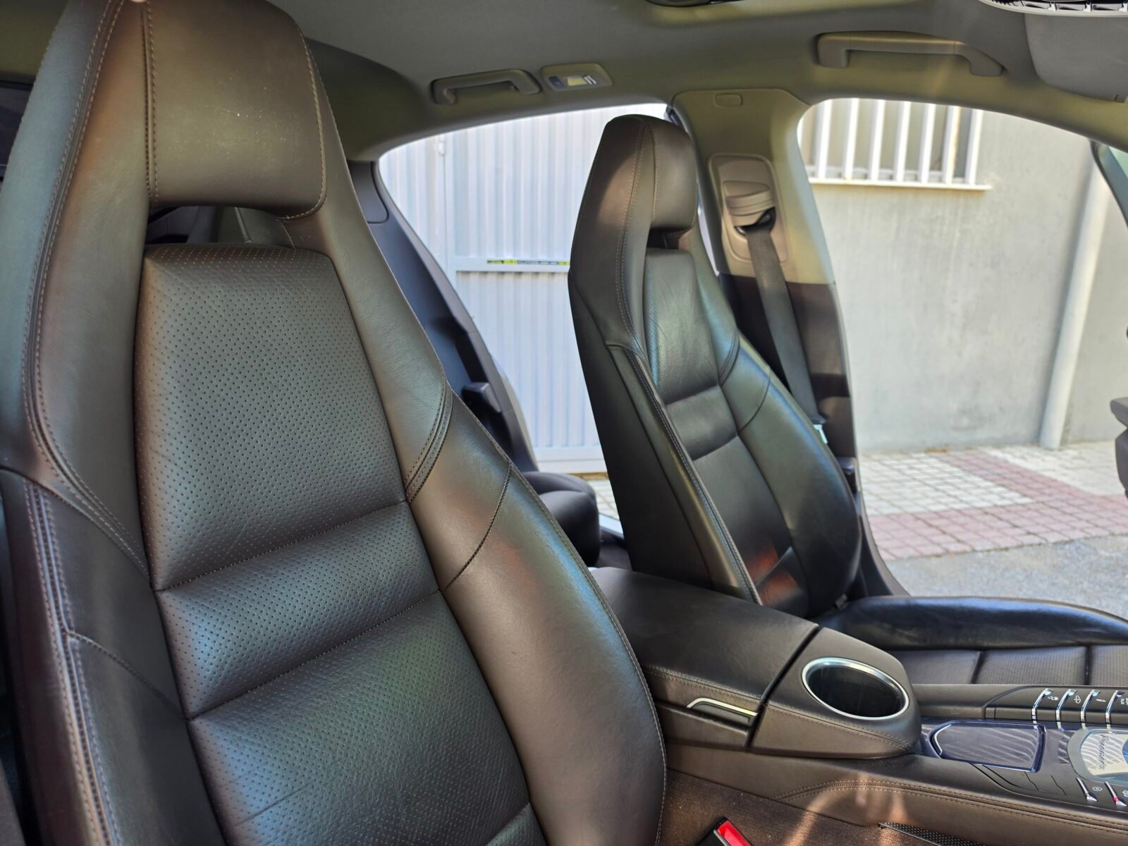 PORSCHE Panamera 4S