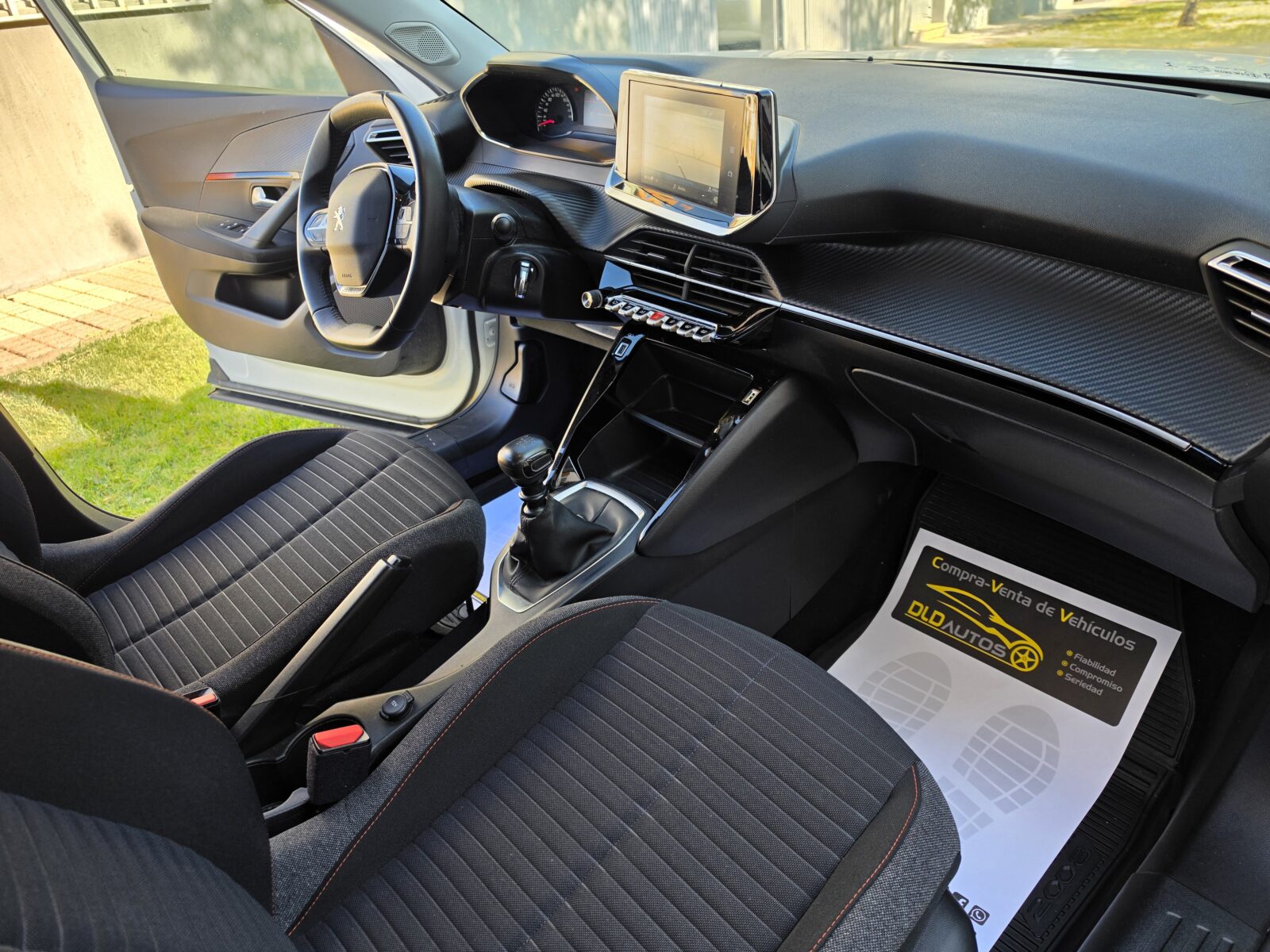 PEUGEOT 2008 Active BlueHDI 81kW (110CV) 
