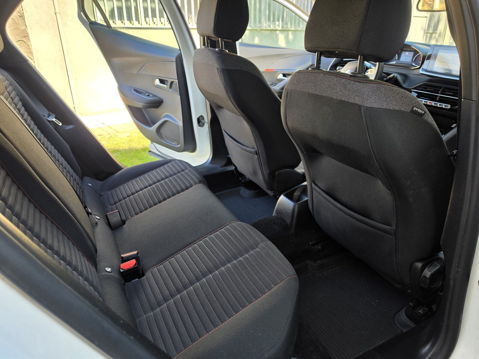 PEUGEOT 2008 Active BlueHDI 81kW (110CV) 