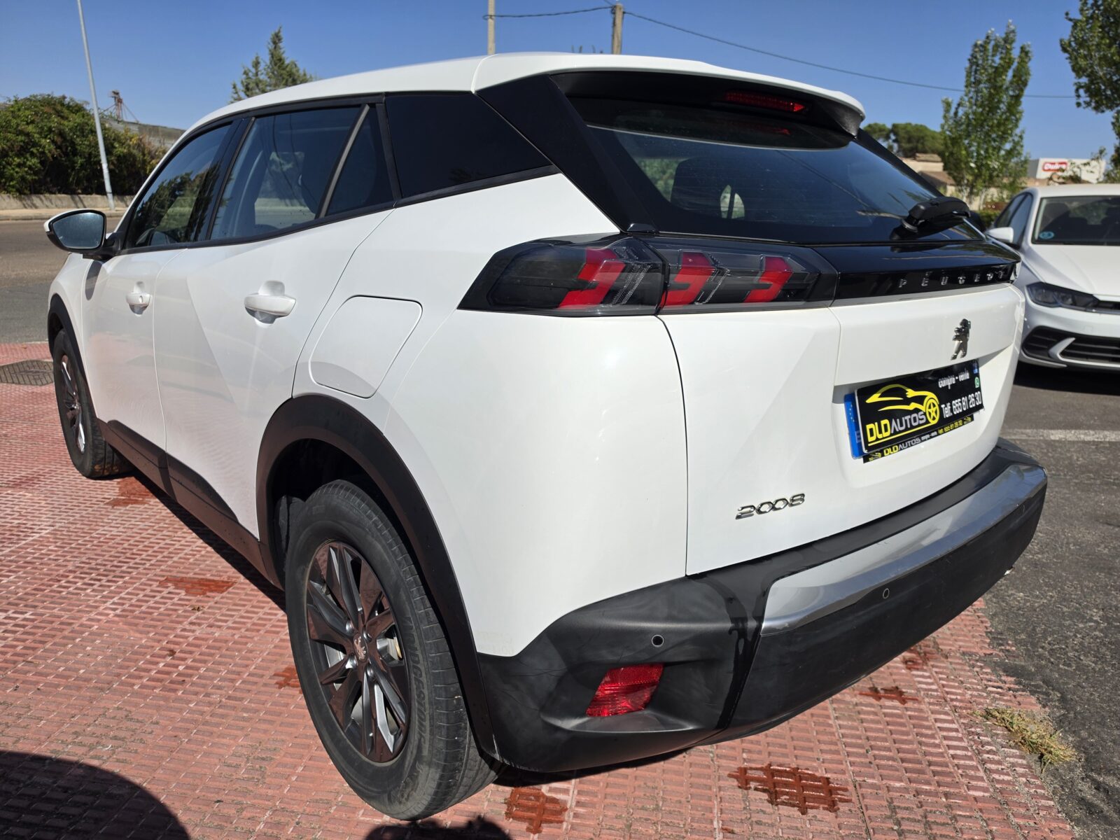 PEUGEOT 2008 Active BlueHDI 81kW (110CV) 