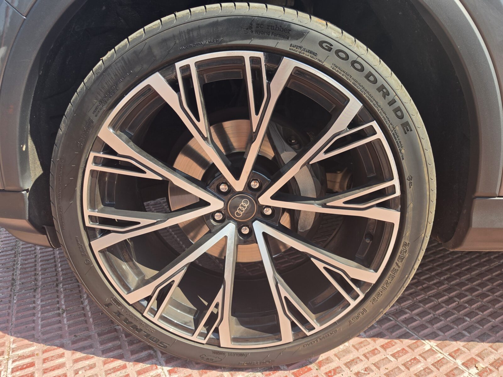 AUDI Q7 45 TDI S LINE 