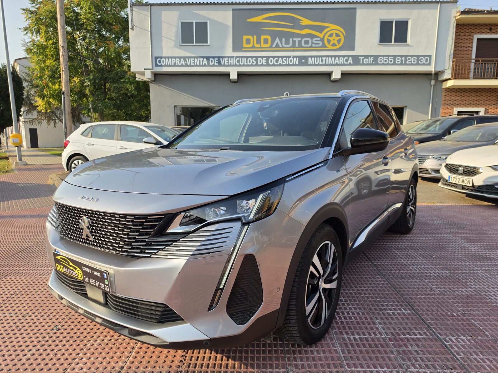 PEUGEOT 3008 300 e-EAT8 GT