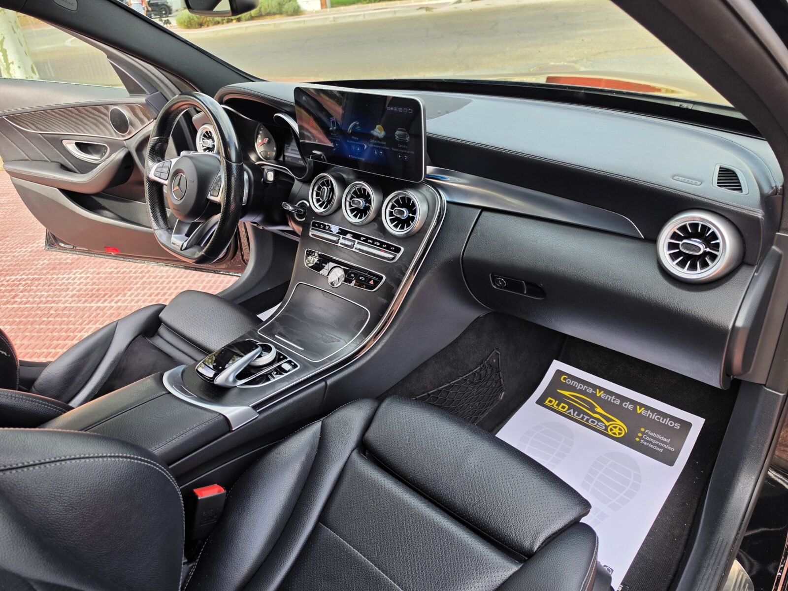 MERCEDES-BENZ CLASE C 200 CDI AMG